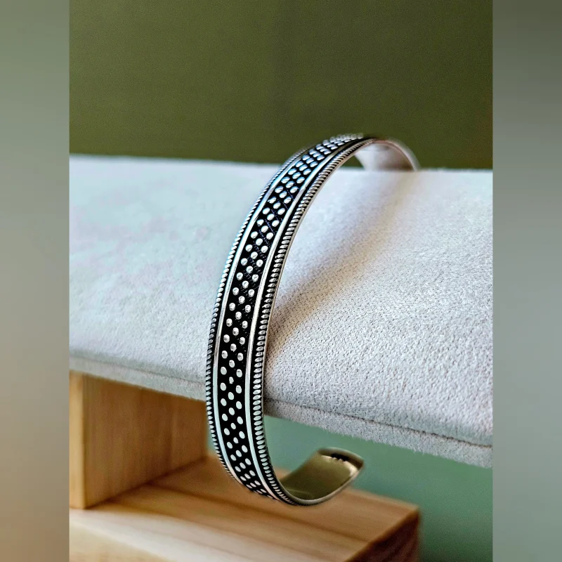 Narukvica Cuff Oxidize