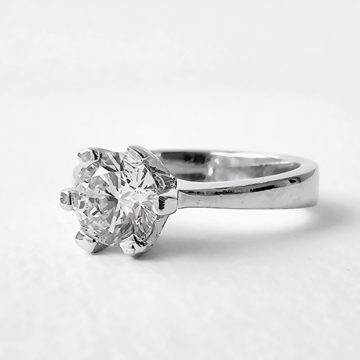 Prsten Timeless Round Cut 6P